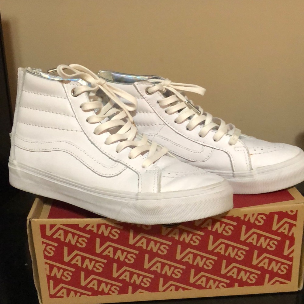 Vans SK8-Hi slim zip white leather shoe.